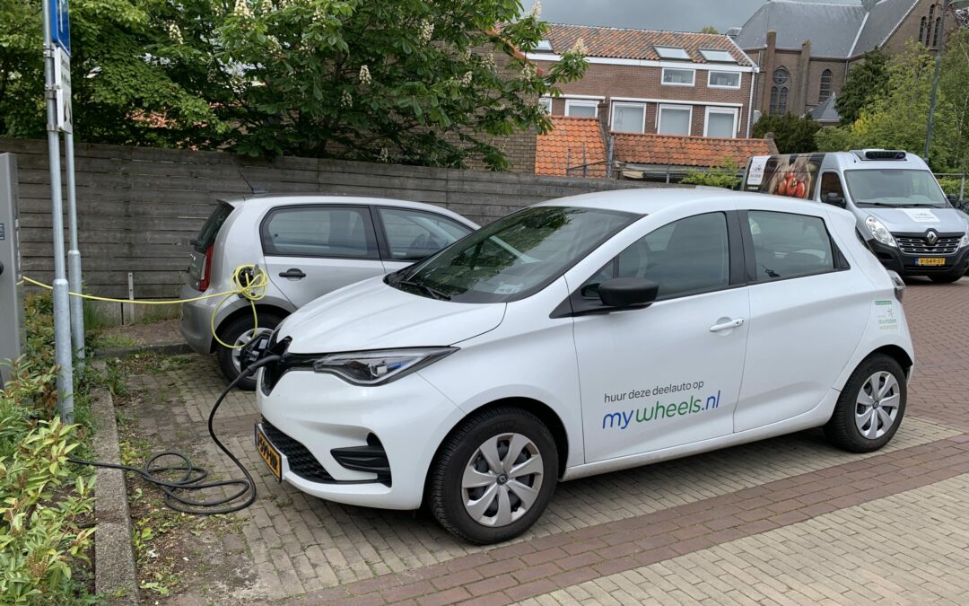 Extra deelauto in centrum Monnickendam