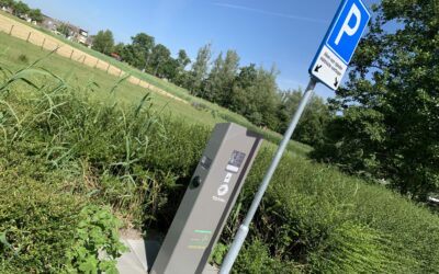 Laadpaal bij Trefpunt Marken op flinke afstand vanaf elektriciteitsnet